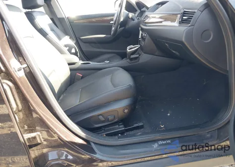 2015 BMW X1 xDrive35I z USA, uszkodzony, nr VIN WBAVM5C53FVV94106